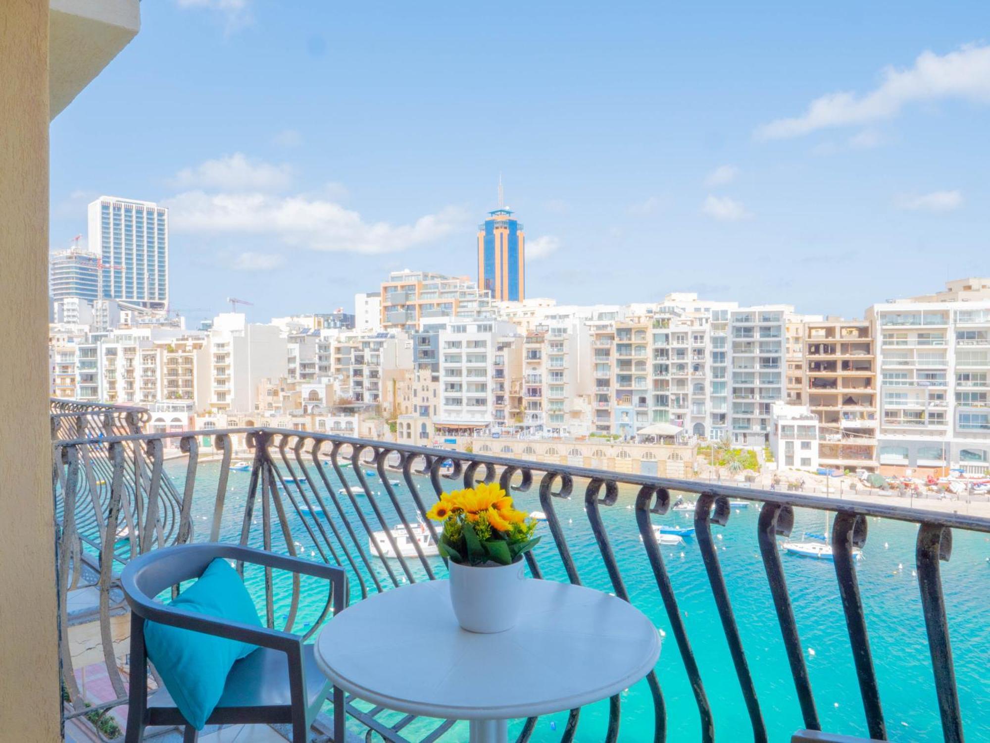 Morina Court - Seaview Apartments And Penthouse In St Julians By Shortletsmalta Saint Julian's Екстер'єр фото