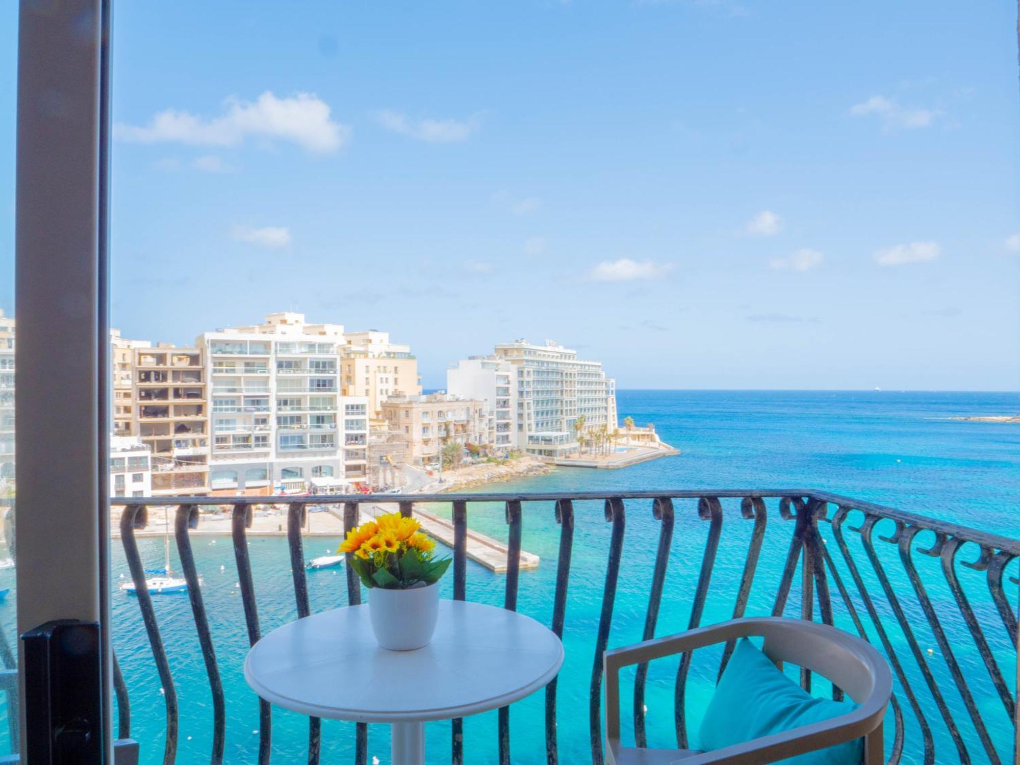 Morina Court - Seaview Apartments And Penthouse In St Julians By Shortletsmalta Saint Julian's Екстер'єр фото